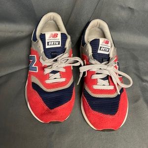 New Balance 997H Kids Size 5